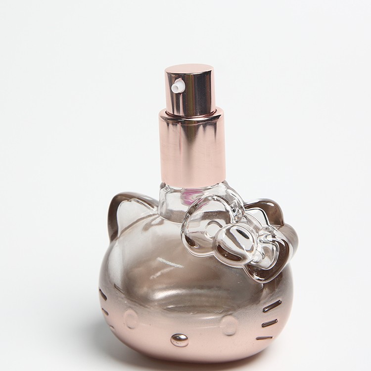 travel container for liquid foundation
